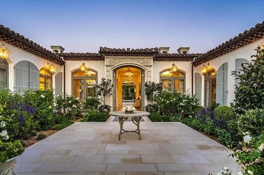 Rancho Santa Fe, Sold $6,565,000